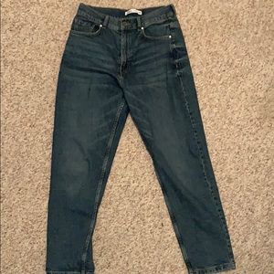 Women’s Zara straight jeans